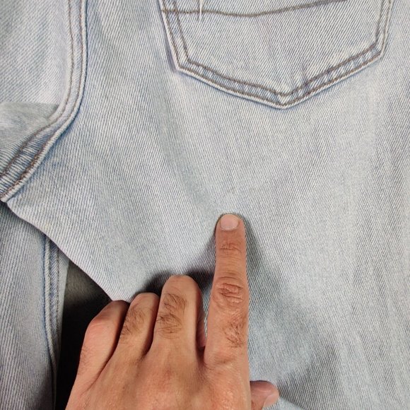 American Eagle Outfitters Light Blue High Rise Jeans - Picture 8 of 10